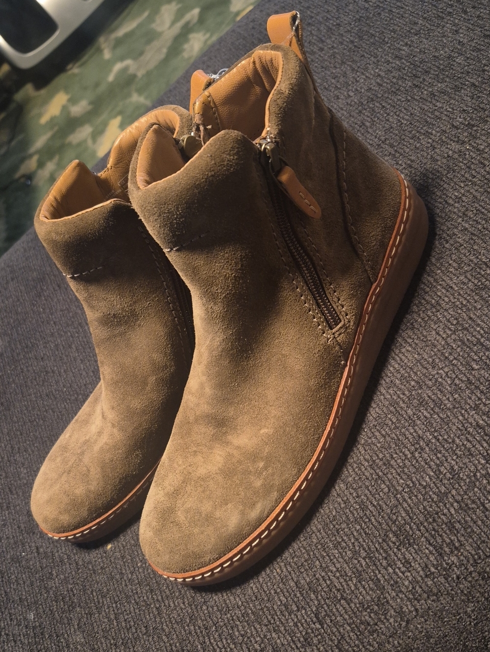 Clarks Womens Suede Ankle Sneakers in Olive Brown